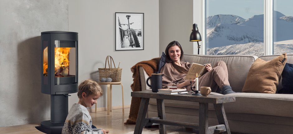 Mysigt framför spisen. Foto.