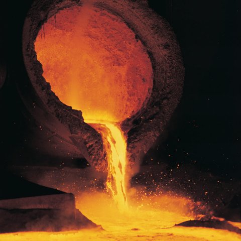 Jøtulfabrik som smälter järnskrot